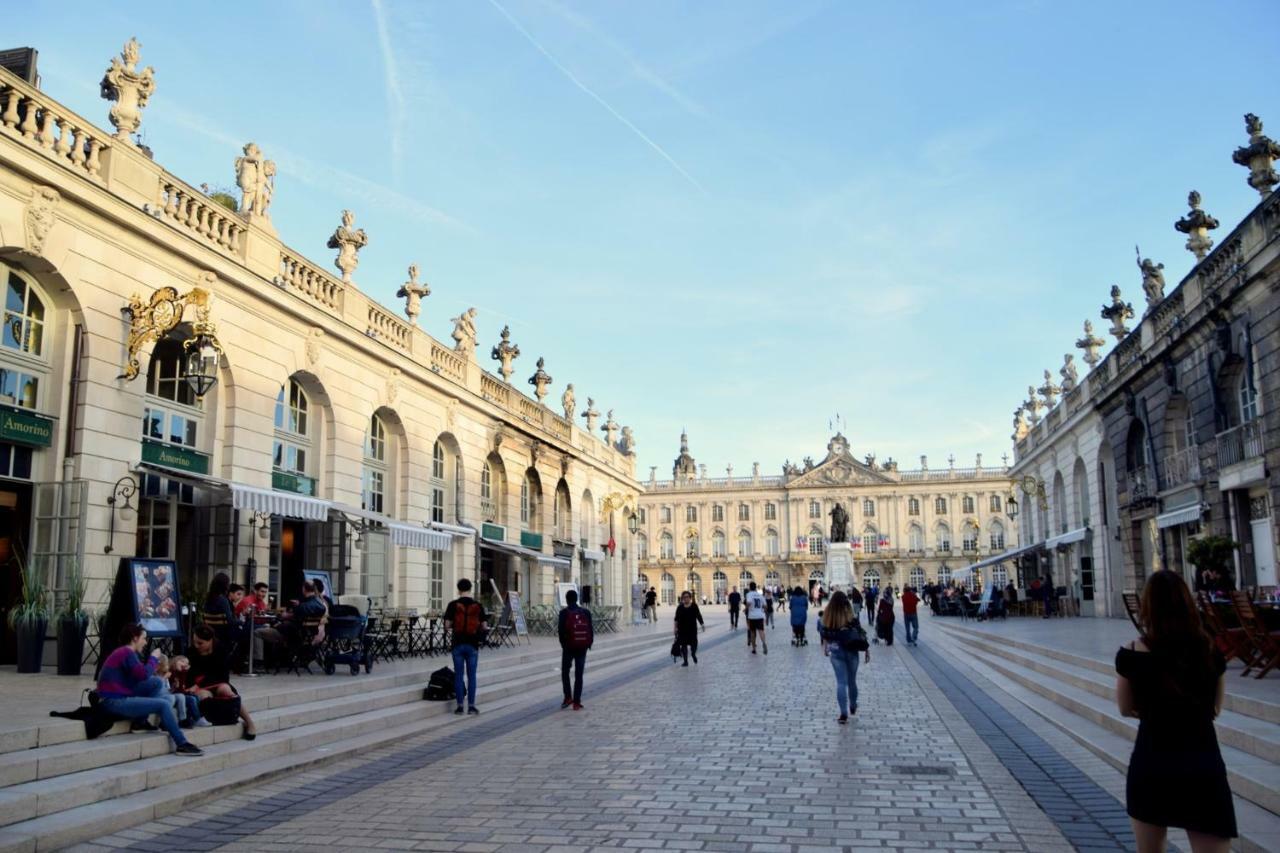 L'Enchantraine - Gite Tout Confort Et Tarif Tout Inclus - Appartement Spacieux Et Accueillant Sur 埃皮纳勒 外观 照片